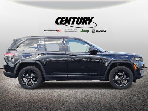 2024 Jeep Grand Cherokee Laredo