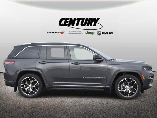 2023 Jeep Grand Cherokee Summit
