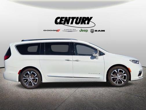 2024 Chrysler Pacifica Pinnacle