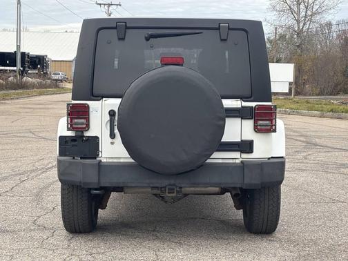 2012 Jeep Wrangler Unlimited Sahara