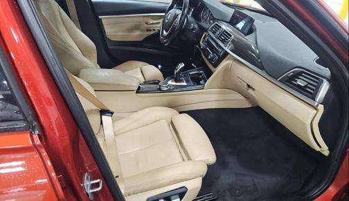 2018 BMW 330 xDrive
