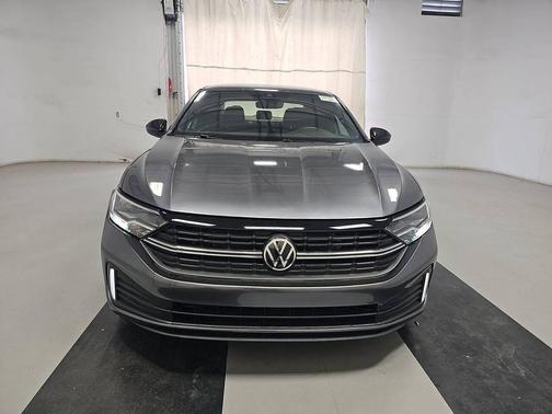 Pyrite Silver Metallic 2024 Volkswagen Jetta 1.5T Sport