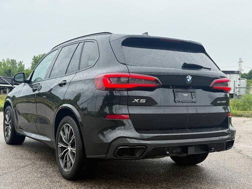 Black Sapphire Metallic 2021 BMW X5 xDrive40i