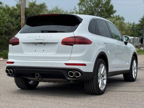 2016 Porsche Cayenne S