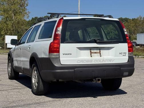 2004 Volvo XC70 Base AWD 4dr Turbo Wagon