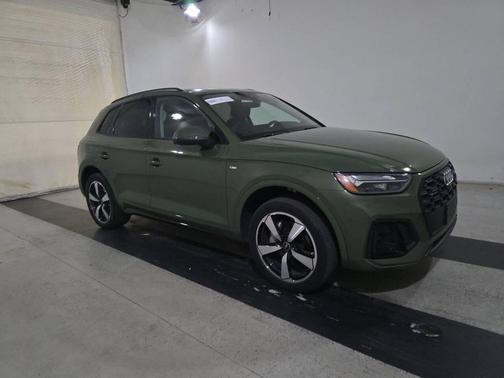 2022 Audi Q5 45 S line Premium Plus