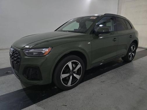 2022 Audi Q5 45 S line Premium Plus