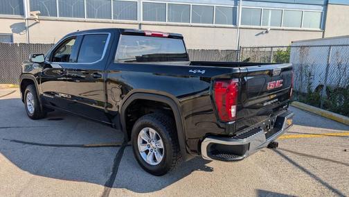2023 GMC Sierra 1500 SLE