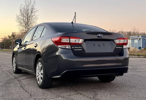 2019 Subaru Impreza 2.0i