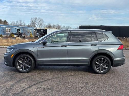 2023 Volkswagen Tiguan 2.0T SE 4MOTION