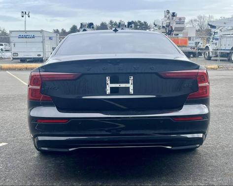 2024 Volvo S60 B5 Plus Black Edition