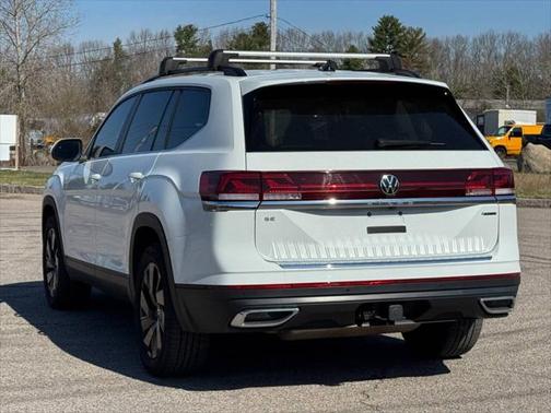 2024 Volkswagen Atlas 2.0T SE w/Technology 4MOTION