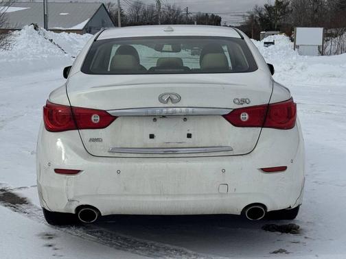 2014 INFINITI Q50 Premium