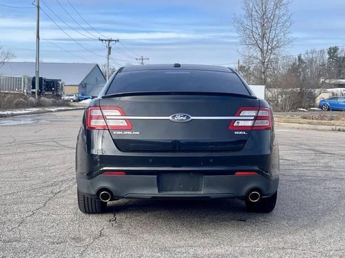 2013 Ford Taurus SEL