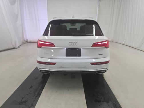 2024 Audi Q5 45 S line Premium Plus