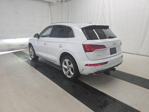 2024 Audi Q5 45 S line Premium Plus