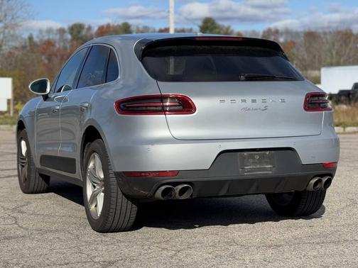 2015 Porsche Macan S