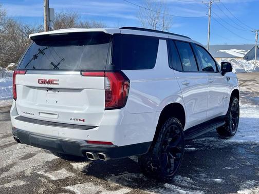 2025 GMC Yukon AT4 4WD