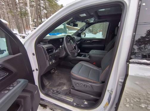 2025 GMC Yukon AT4 4WD