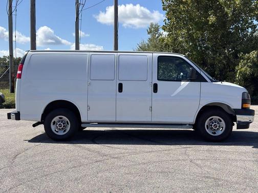2020 GMC Savana 2500 Work Van