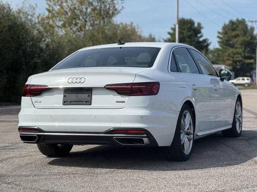 2024 Audi A4 45 S line Premium Plus