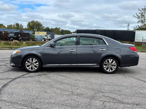 2012 Toyota Avalon Base