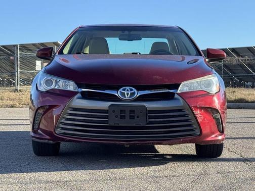 2016 Toyota Camry Hybrid XLE