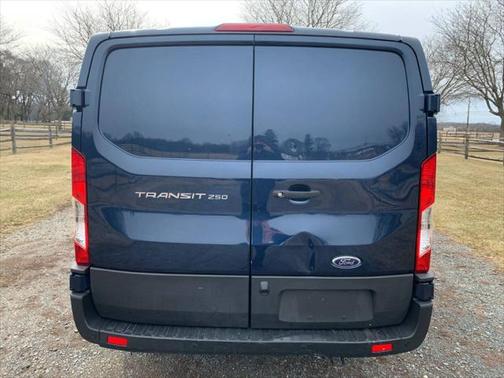 2022 Ford Transit-250 Base