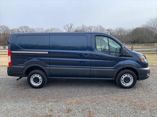 2022 Ford Transit-250 Base