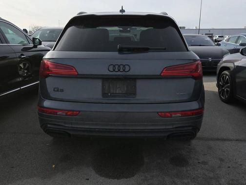 2022 Audi Q5 45 S line Premium Plus