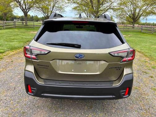 Autumn Green Metallic 2021 Subaru Outback Onyx Edition XT