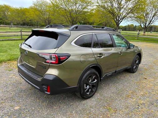 Autumn Green Metallic 2021 Subaru Outback Onyx Edition XT