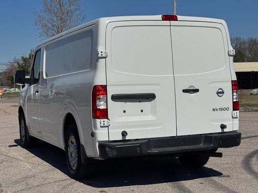 2021 Nissan NV Cargo NV1500 SV V6