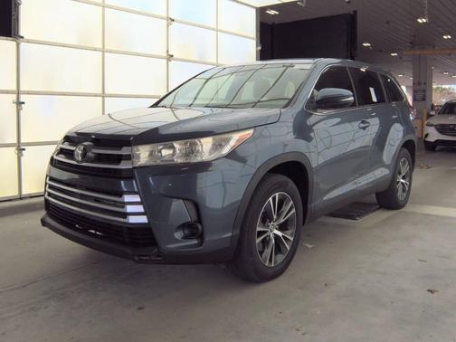 2019 Toyota Highlander LE I4