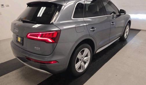 2018 Audi Q5 2.0T Premium Plus