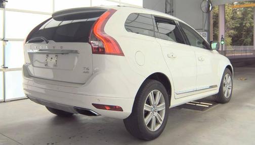 2016 Volvo XC60 T6 Drive-E
