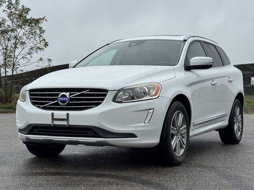 2016 Volvo XC60 T6 Drive-E