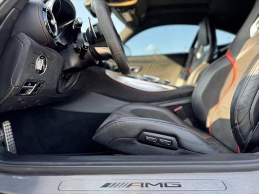 2019 Mercedes-Benz AMG GT S