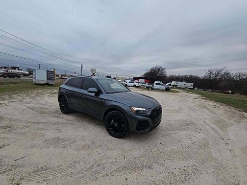2024 Audi Q5 45 S line Premium