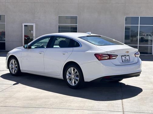 2022 Chevrolet Malibu FWD LT