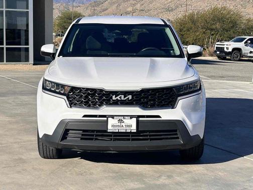 2023 Kia Sorento LX