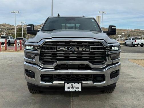 2026 RAM 2500 Tradesman Crew Cab 4x4 6'4' Box