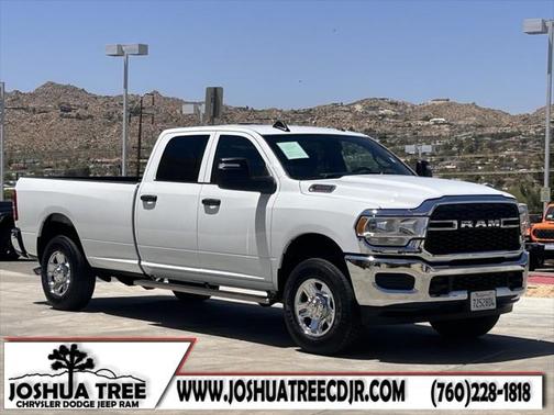 2024 RAM 3500 Tradesman Crew Cab 4x4 8' Box