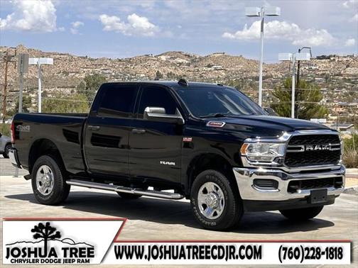2021 RAM 2500 Tradesman Crew Cab 4x4 6'4' Box