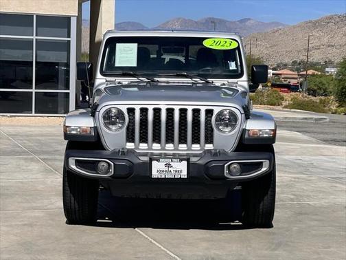 2023 Jeep Gladiator Overland
