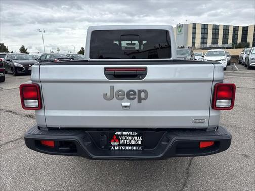 2023 Jeep Gladiator Overland