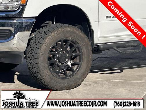 2022 RAM 2500 Tradesman Crew Cab 4x4 6'4' Box