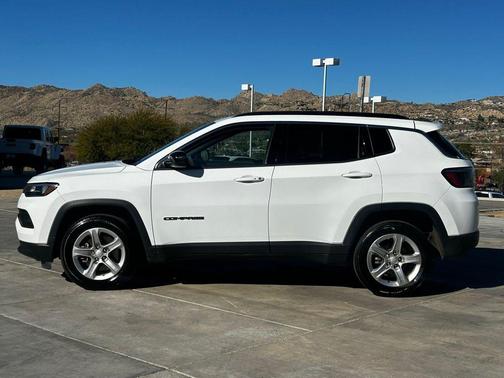 2023 Jeep Compass Latitude