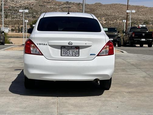 2014 Nissan Versa 1.6 S