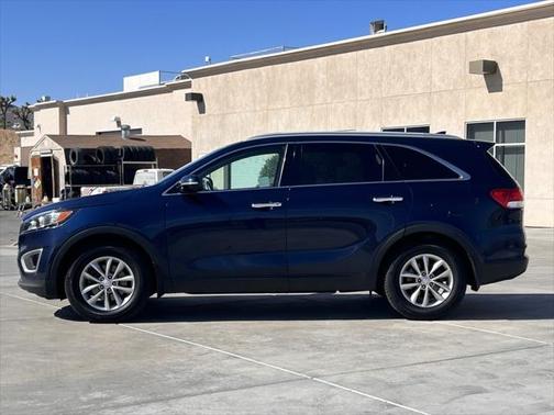 2018 Kia Sorento LX